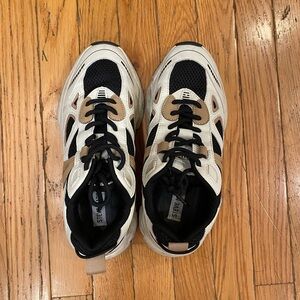 Steve Madden Size 9 Women’s Sneakers